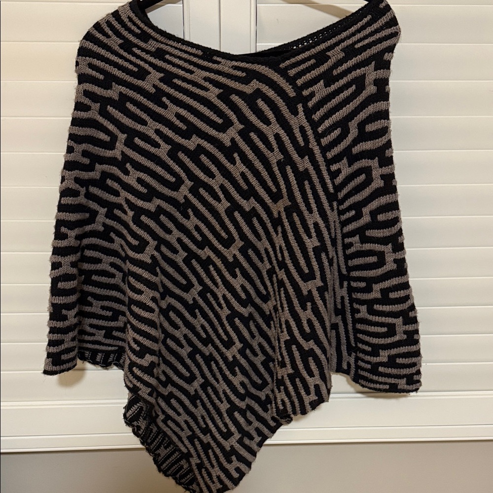 Elegant Black and Tan Women's Poncho made in Italy wool blend.